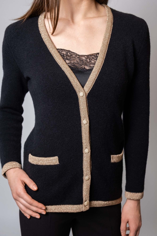 KLASSISK STRIK V-CARDIGAN sort