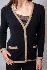 KLASSISK STRIK V-CARDIGAN sort