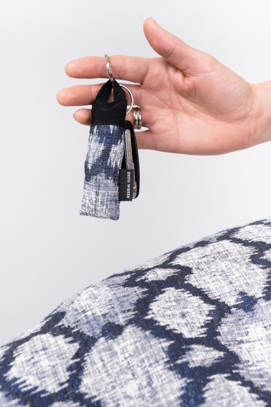 Bæredygtig nøglering mørkeblå